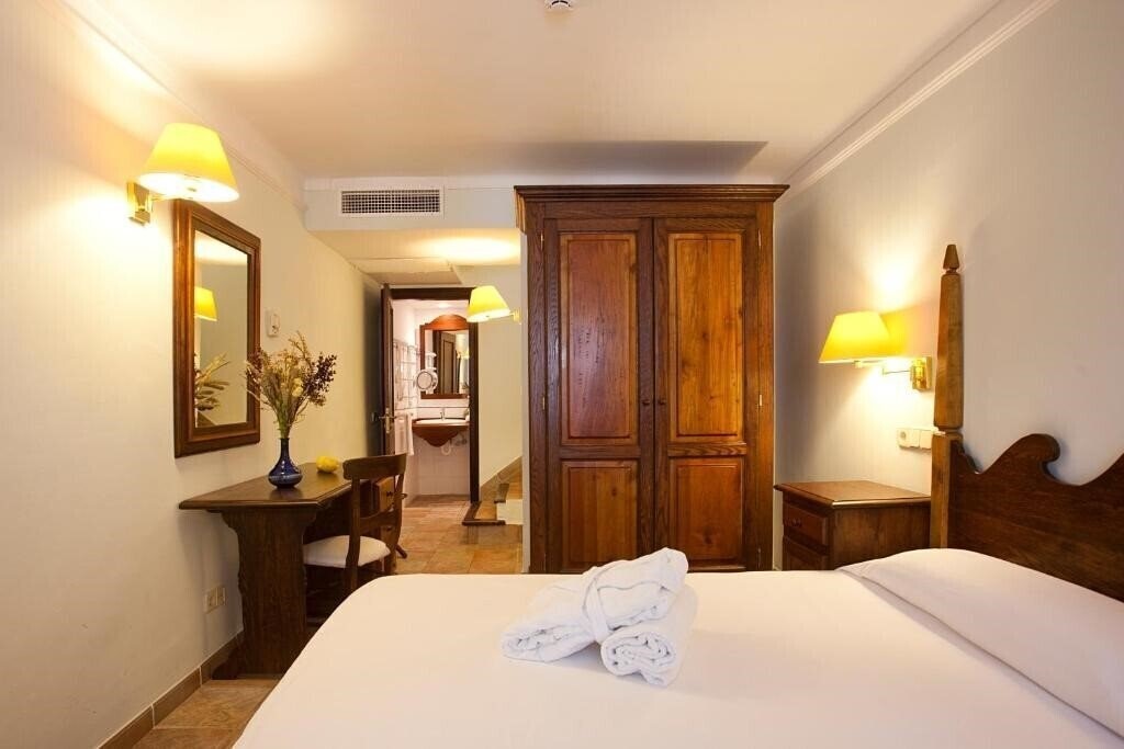 Территория Cala Sant Vicenc 4*