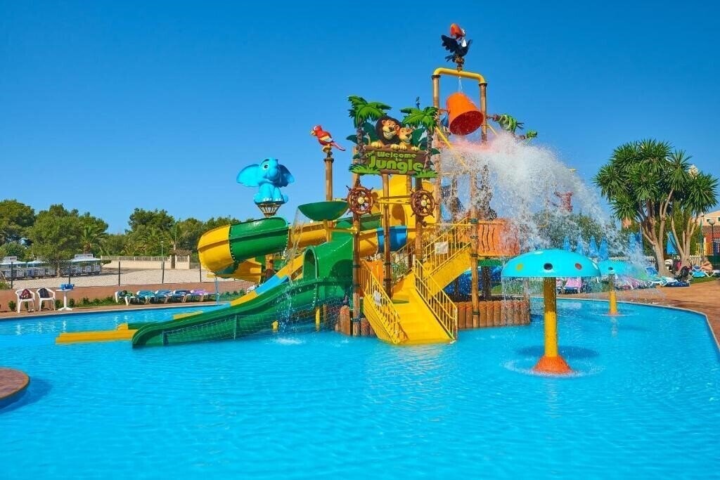 Территория Hyb Eurocalas 4*