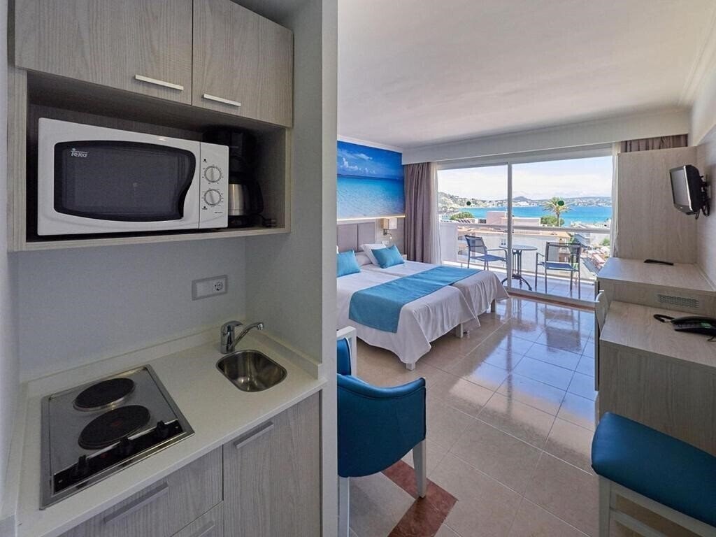 Вид Peguera Beach Apart Hotel 4*