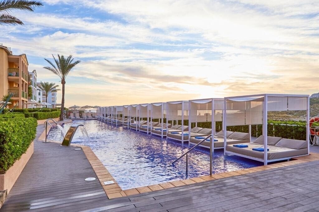 Изображение Zafiro Cala Mesquida 4*