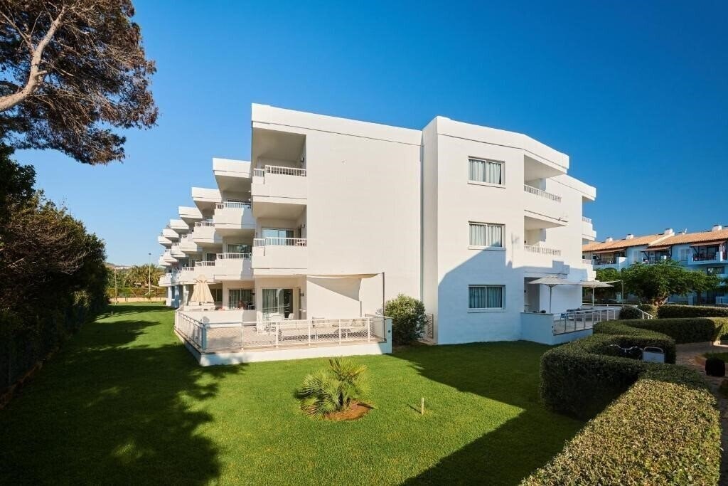 Апартаменты Hipotels Cala Bona Club 4*