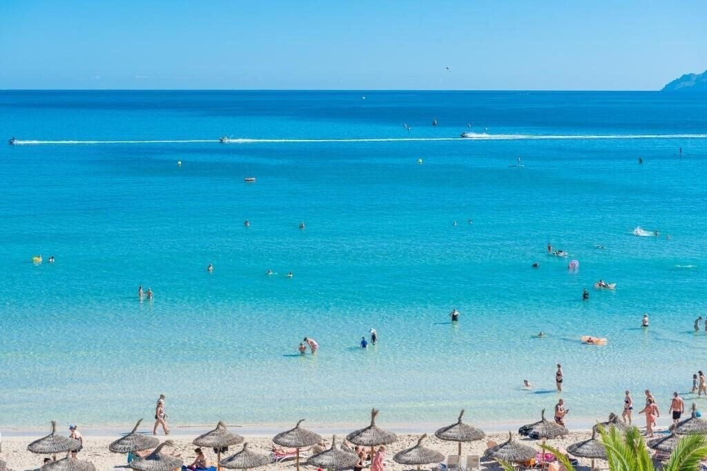 Апартаменти Aparthotel Ses Fotges 4*