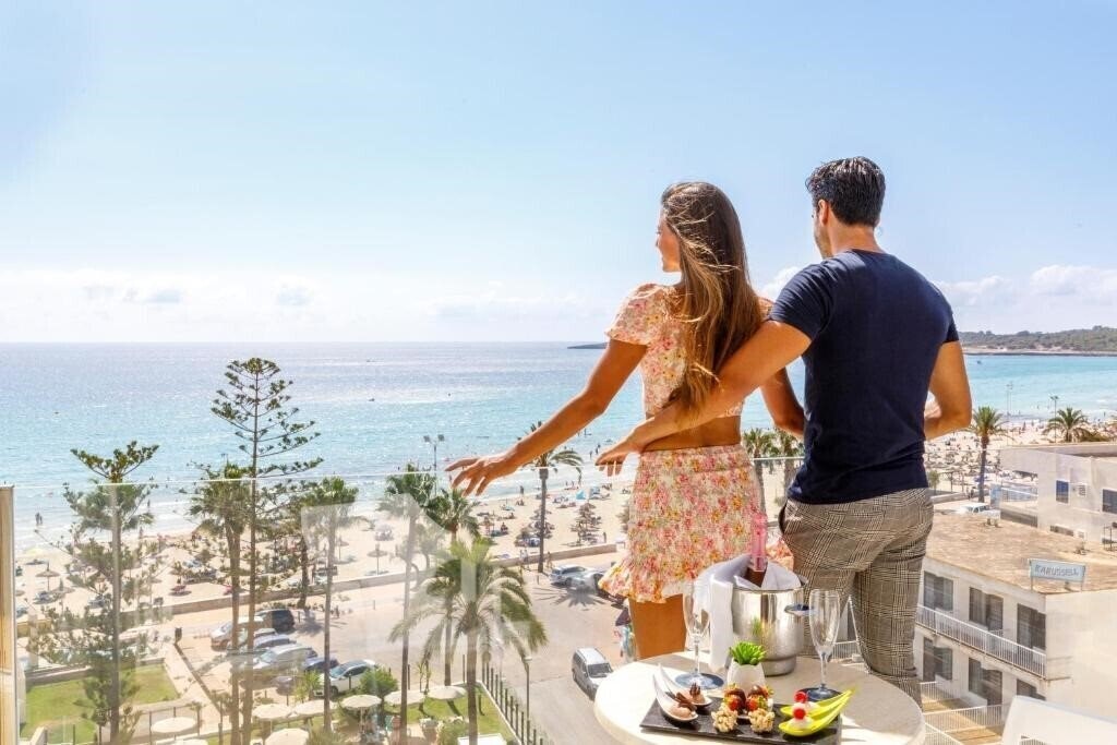 Апартаменты Cm Playa Del Moro 4*