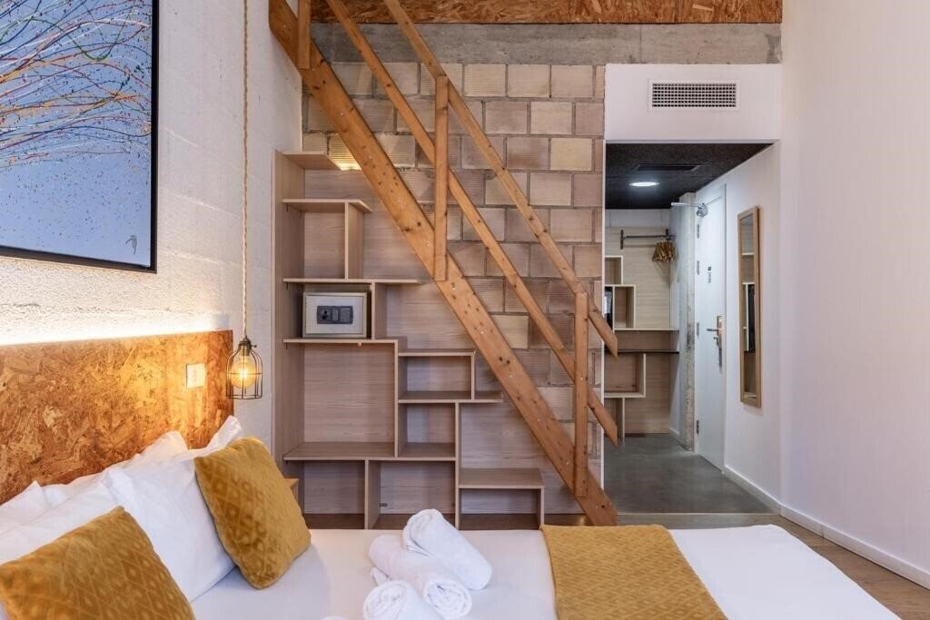 Фото Brick Hotel 2*