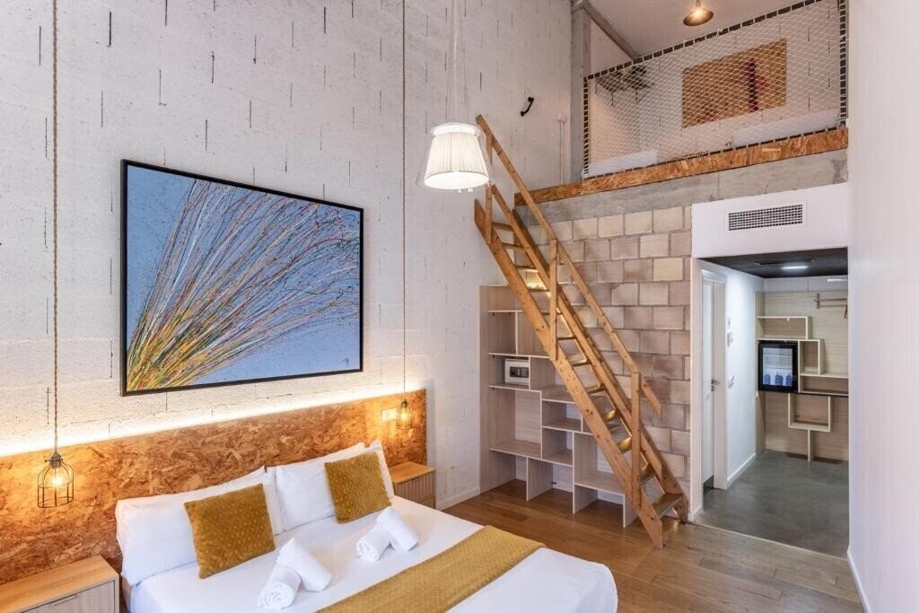 Територія Brick Hotel 2*