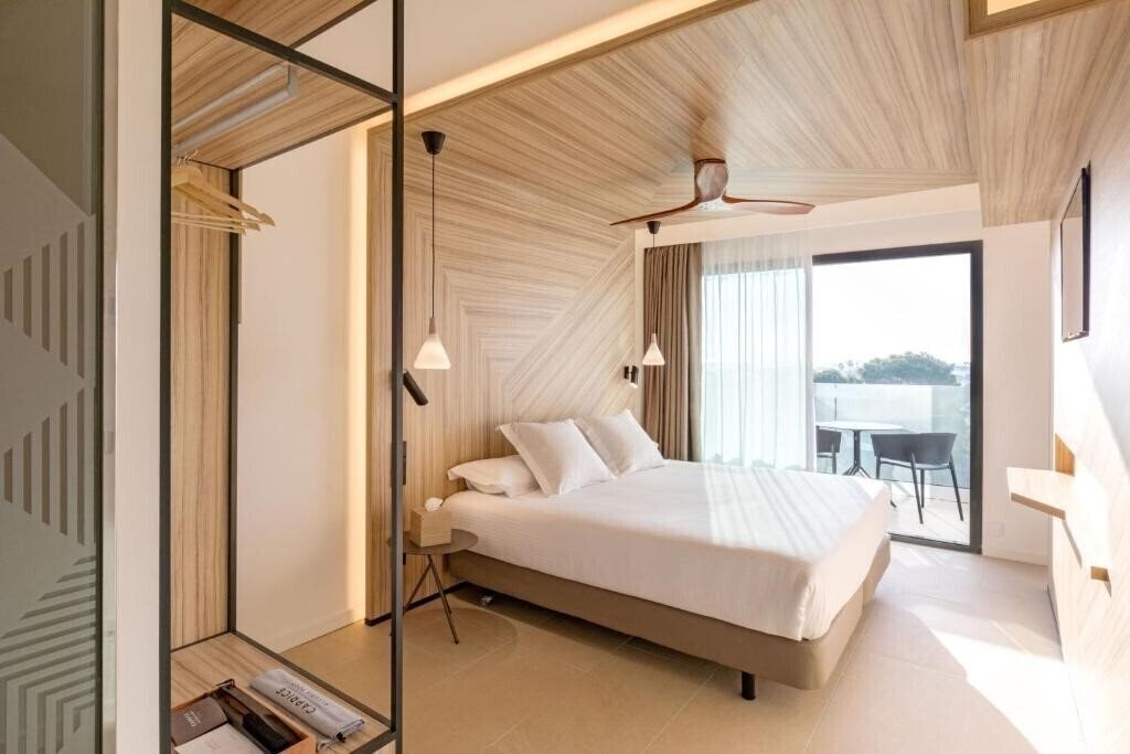 Апартаменты Bordoy Alcudia Port Suites (ex. Caprice Alcudia Port) 5*