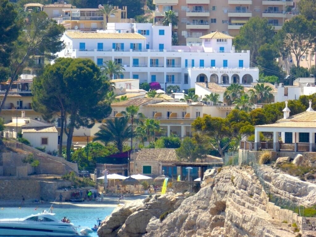 Отель Bella Colina Vintage Hotel 3*