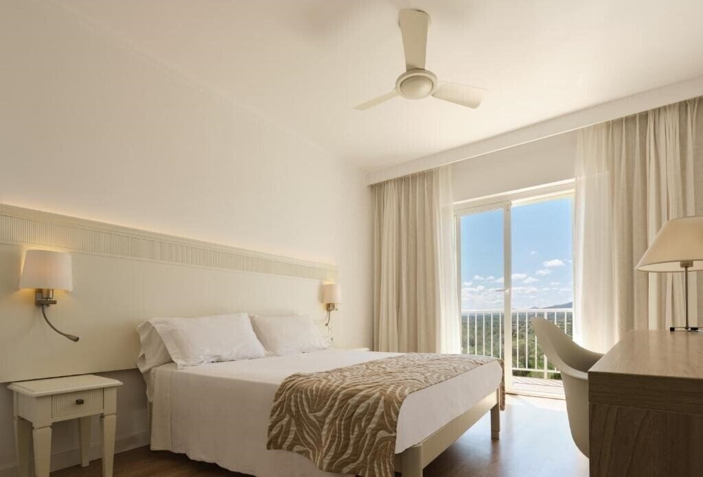 Панорама Castell Dels Hams 4*