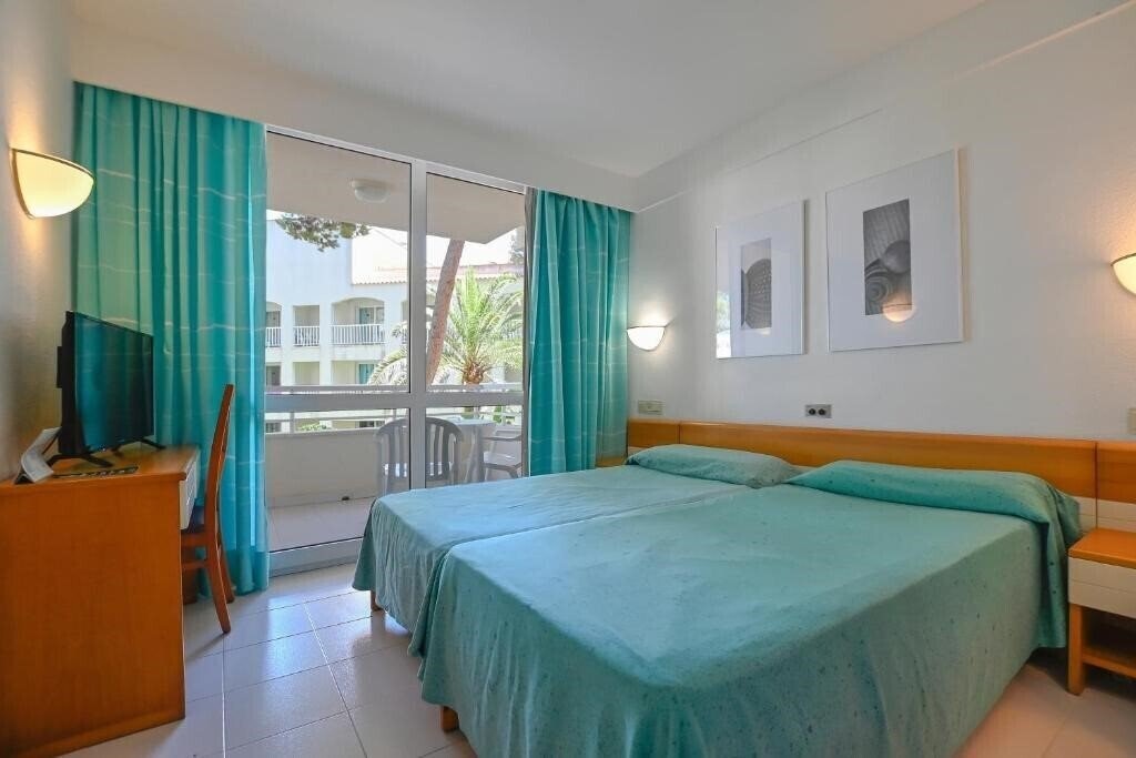 Фото O7 Club Cala Ratjada 3*