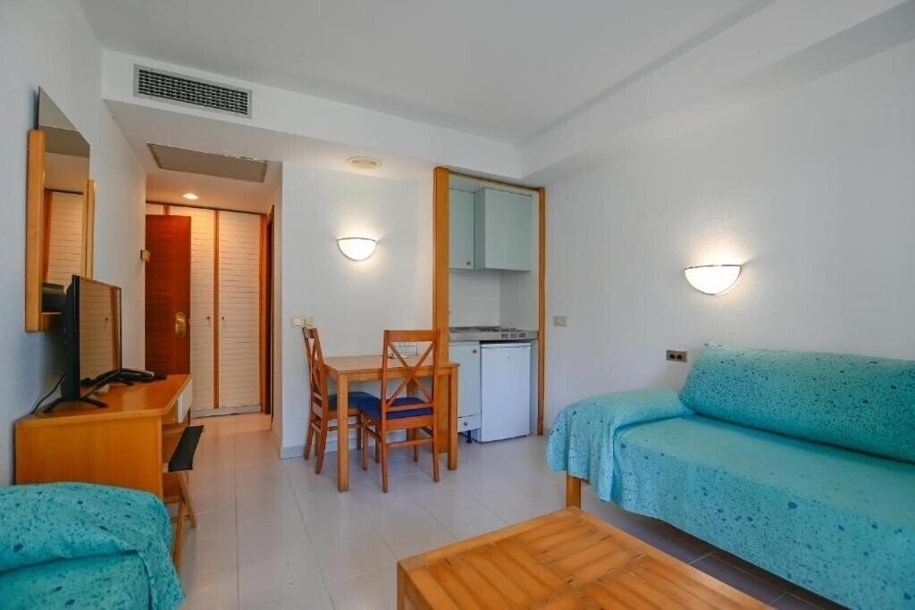 Территория Club Cala Ratjada 3*