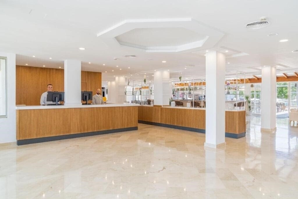 Фотография Caprice Isabel Aparthotel (ex. Ferrer Isabel Aparthotel) 3*