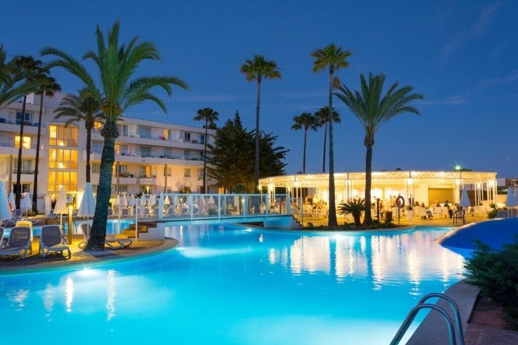 Готель Protur Badia Park Aparthotel 4*