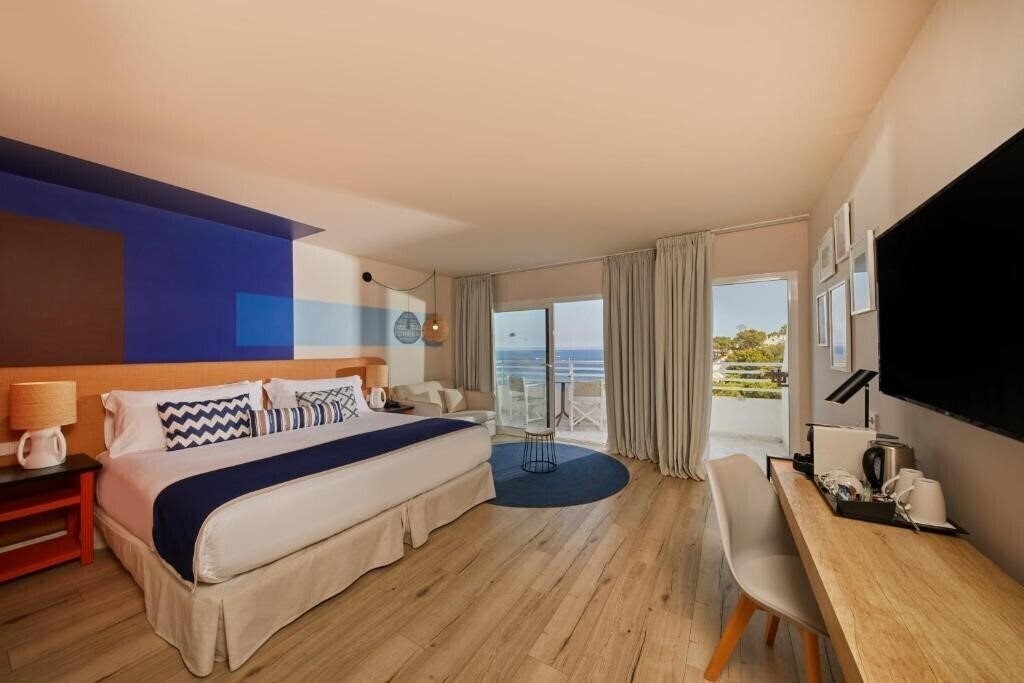 Апартаменты Alua Calvia Mallorca 4*