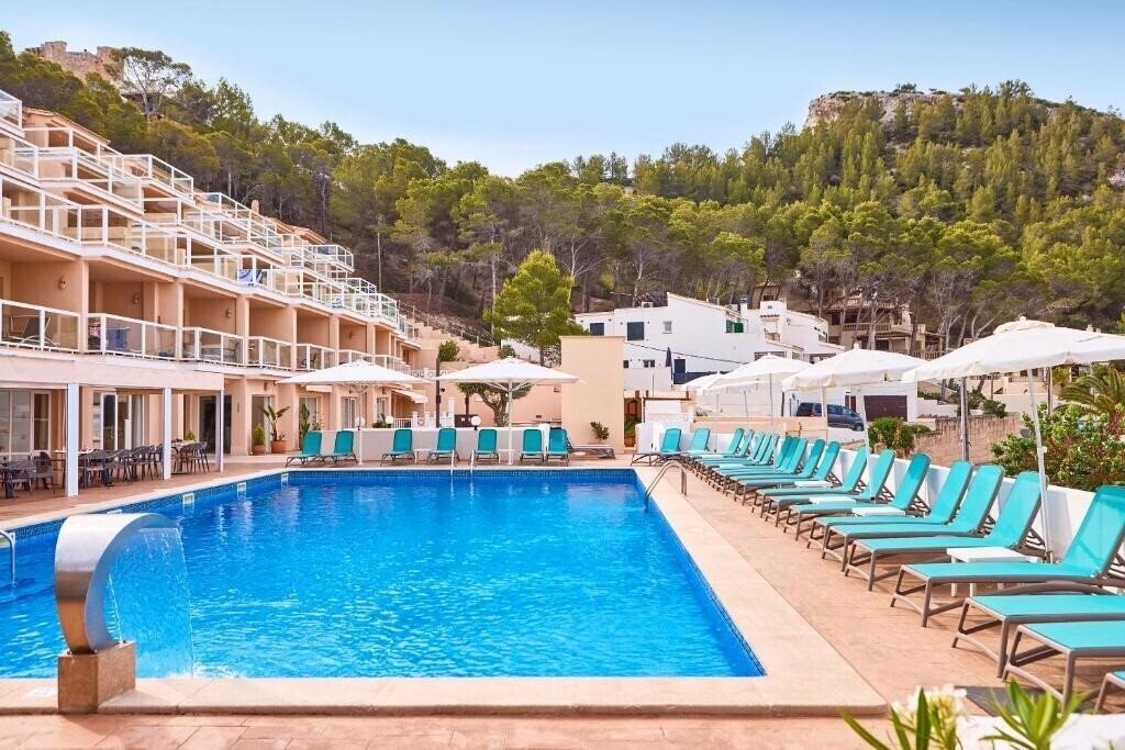 Фото Universal Aparthotel Don Camilo 4*