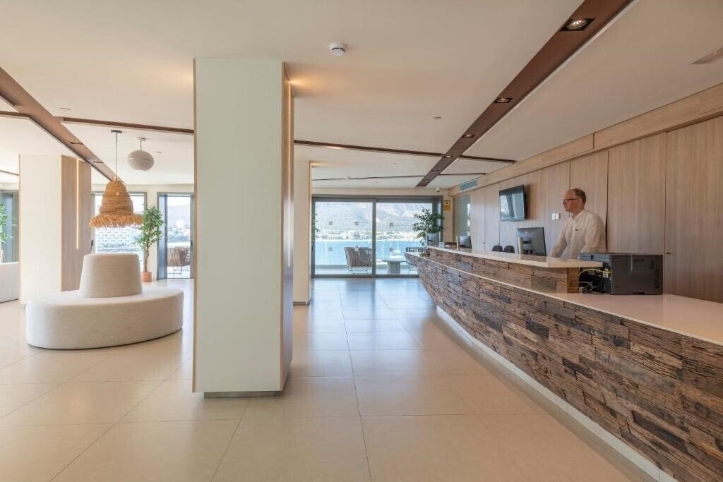 Территория Leonardo Royal Hotel & Suites Mallorca 4*