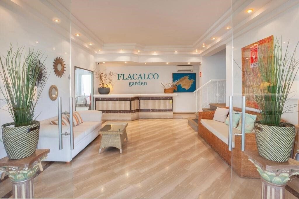 Отель Petit Garden Hotel By Flacalco 3*