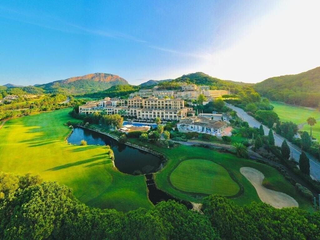 Готель Steigenberger Hotel & Resort (ex. Steigenberger Golf & SPA Resort Camp de Mar) 5*