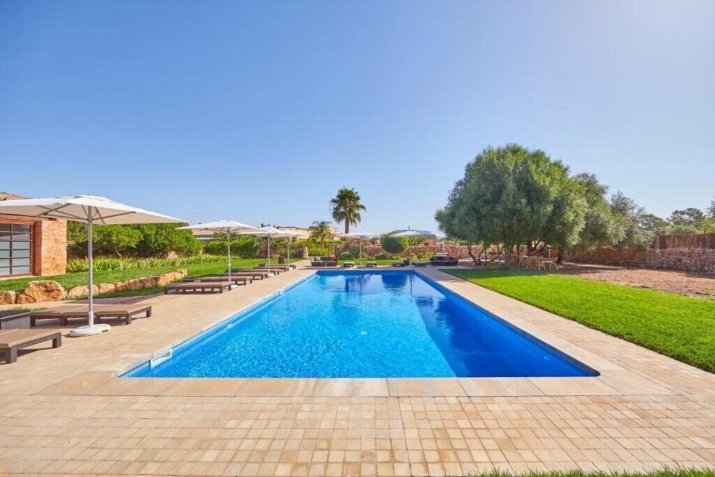 Фото Bennoc Petit Hotel 4*