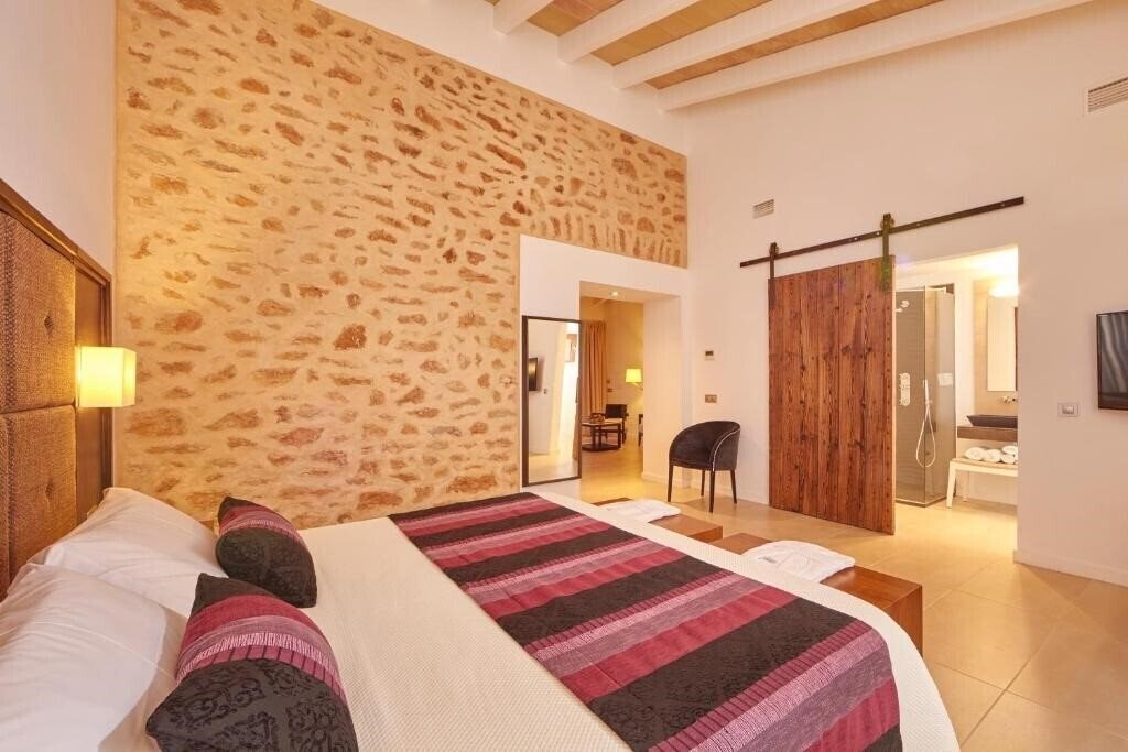 Фотография Bennoc Petit Hotel 4*