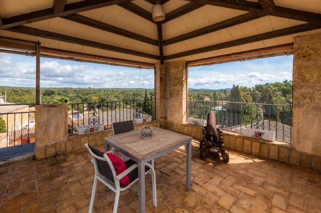 Апартаменти Es Revellar Art Resort 4*