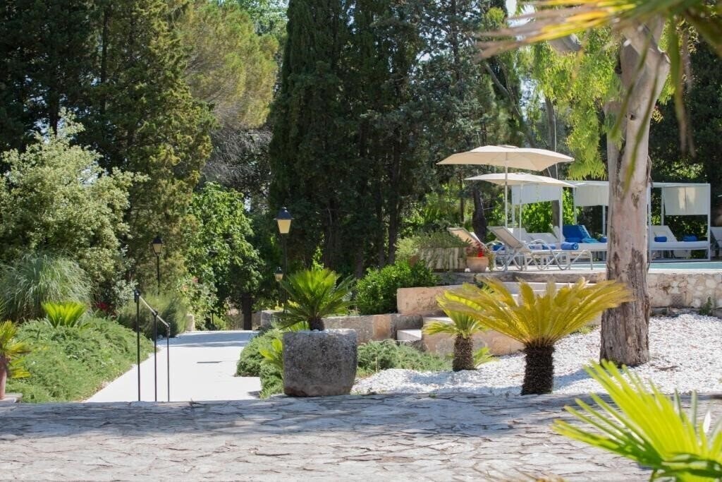 Панорама L Hermitage Hotel & SPA 4*