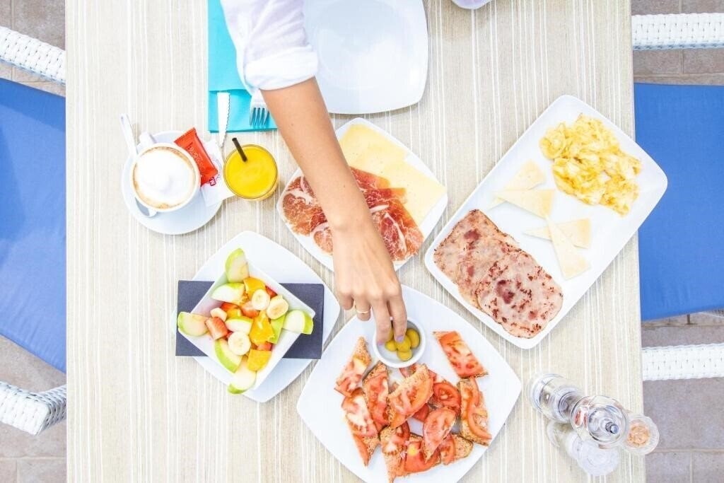 Территория Apartamentos Andreas 3*