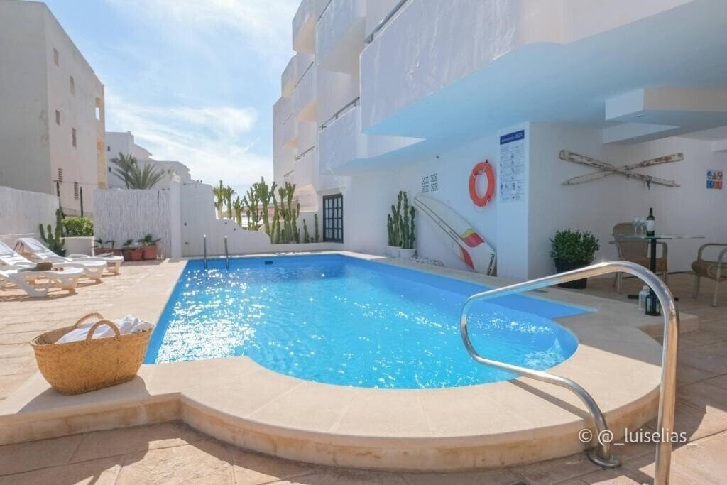 Фотографія Apartamentos Ibiza 3*