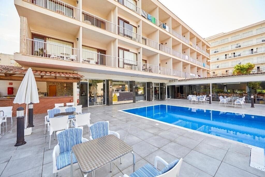 Апартаменти Nura Condor 3*