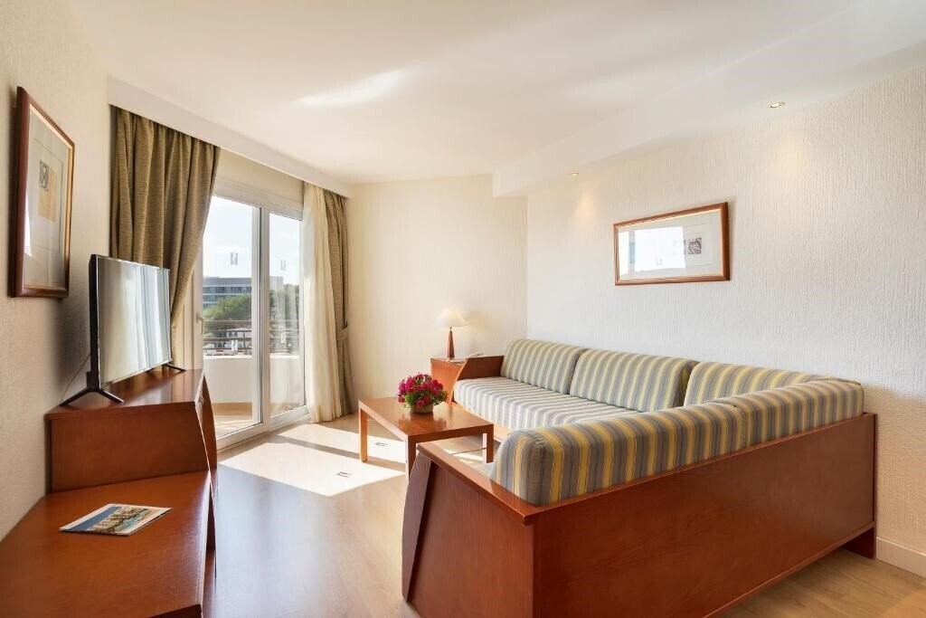 Вид Hipotels Dunas Cala Millor 3*