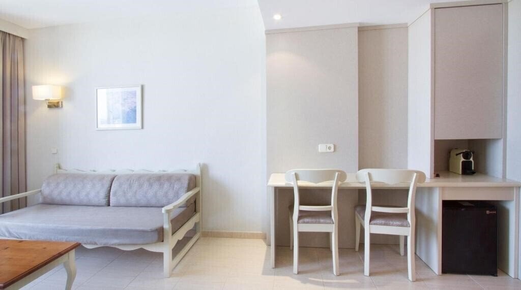 Вид Bakour Garbi Cala Millor (ex. Garbi Cala Millor) 4*