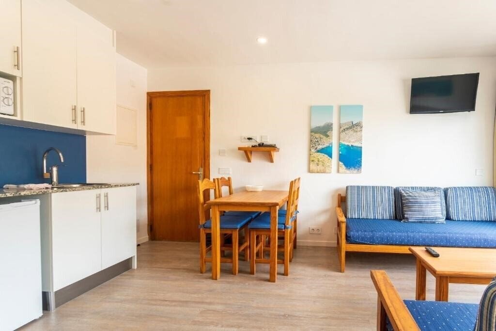 Вид Massol Apartments 3*