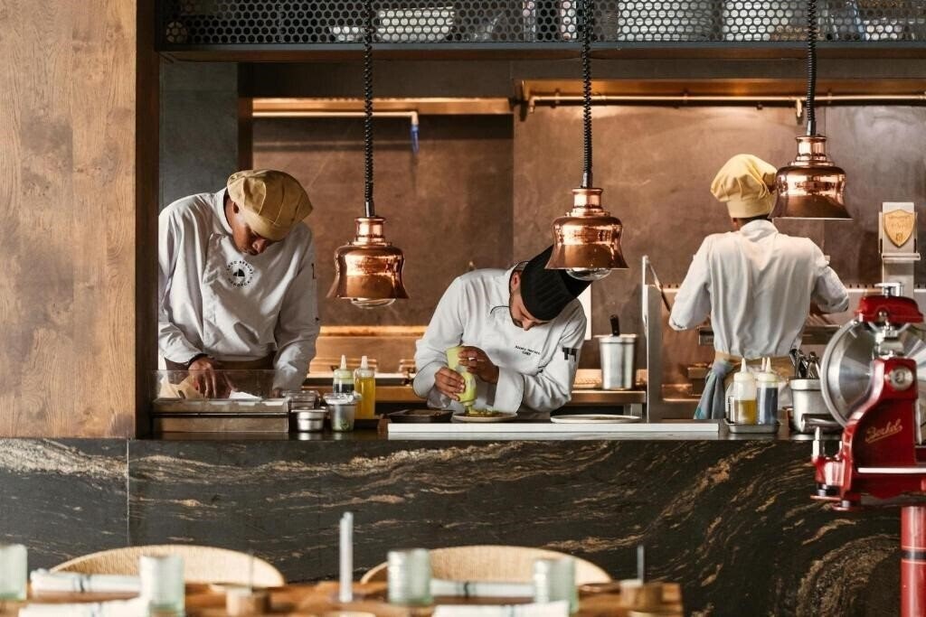 Панорама Lago Resort Menorca - Suites del Lago 5*