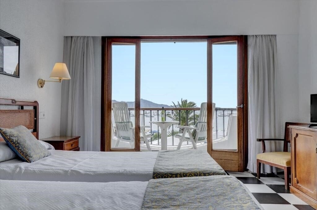 Территория Sis Pins 3*