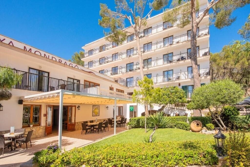 Зображення Hotel Apts Playa Mondrago 3*