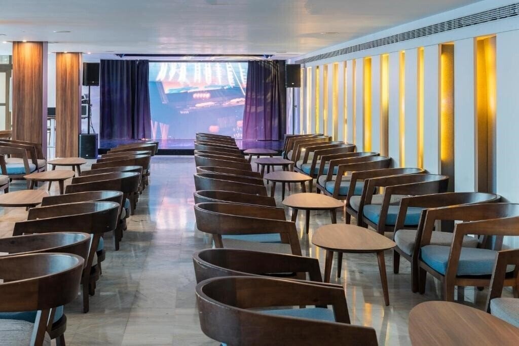 Панорама Leonardo Royal HTL Mallorca Palmanova Bay 4*