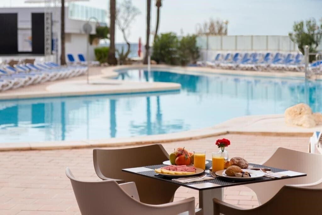 Картинка Palia Sa Coma Playa 4*