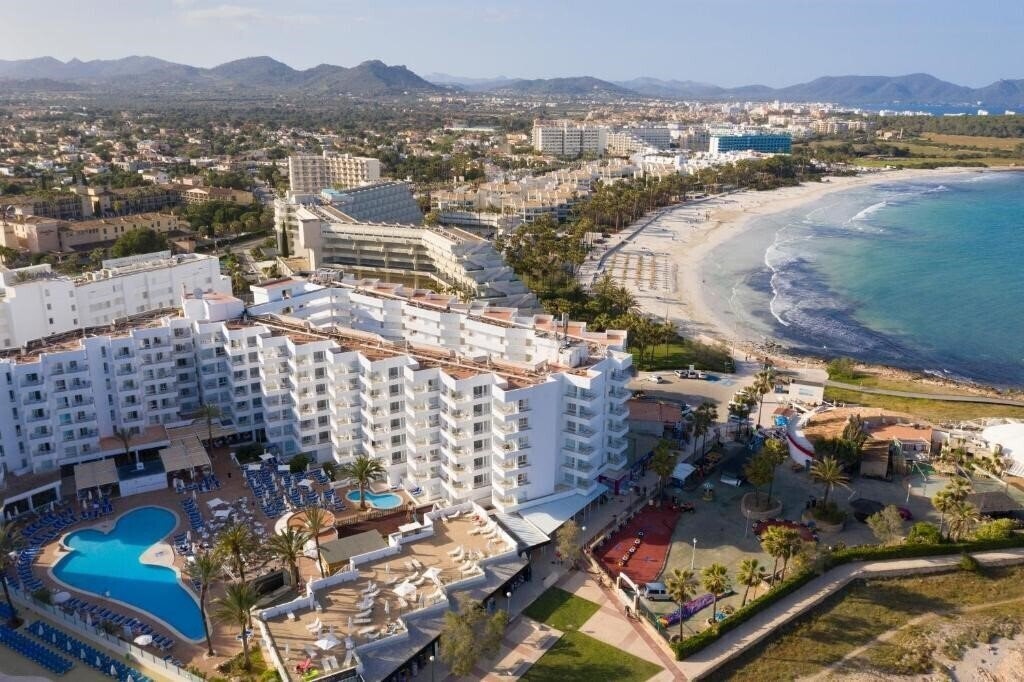 Территория Palia Sa Coma Playa 4*