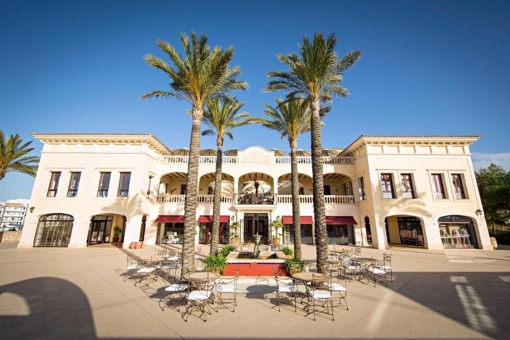 Вид Robinson Club Cala Serena 4*