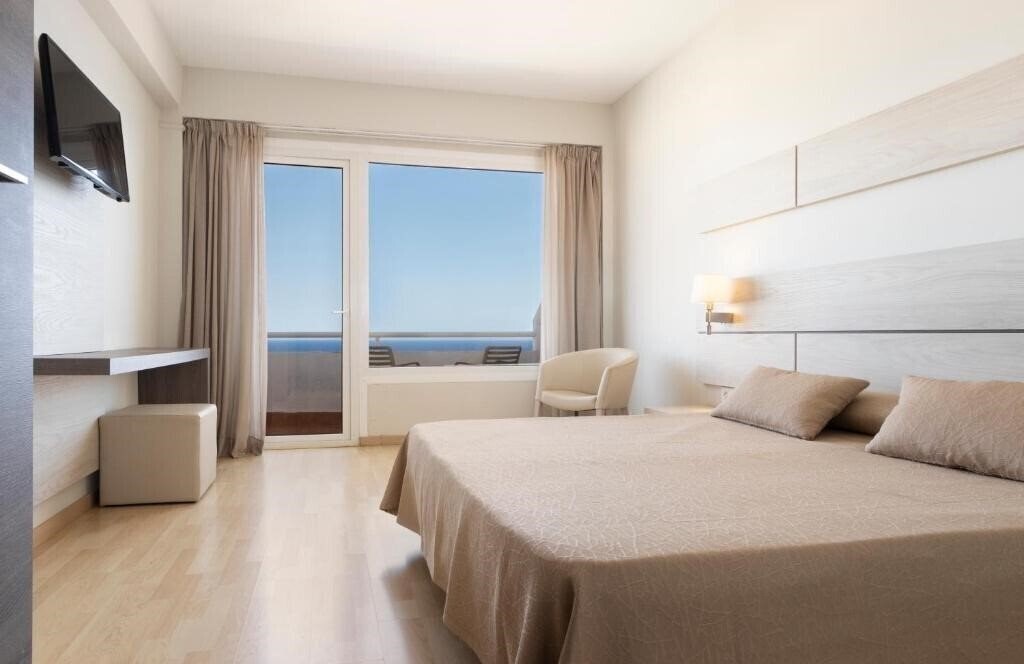 Апартаменты Palia Maria Eugenia 4*