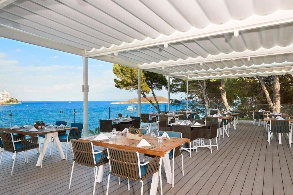 Территория Melia Calvia Beach 4*
