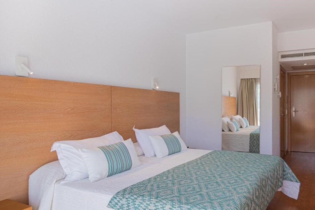 Территория JS Alcudi-Mar Hotel 4*