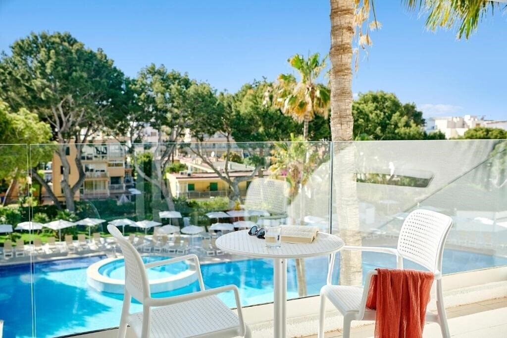 Апартаменты Iberostar Royal Cristina 4*