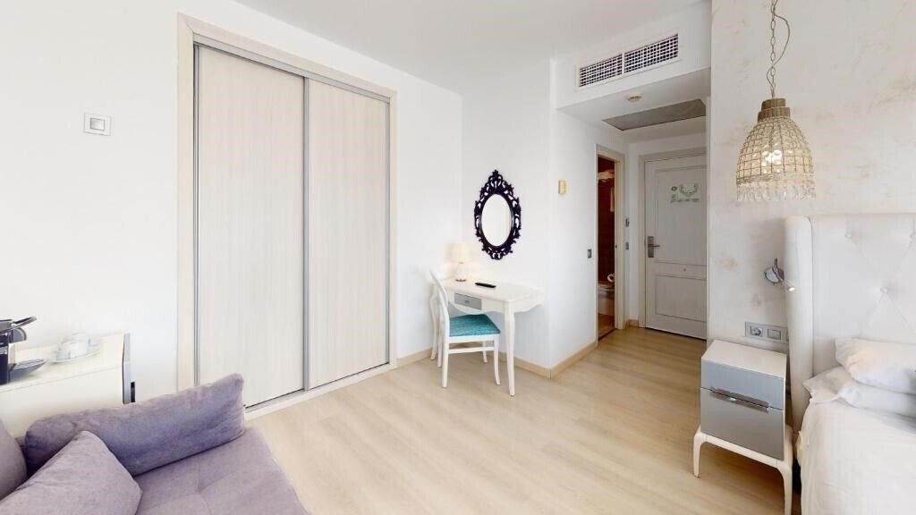 Апартаменти Cala Millor Garden 4*