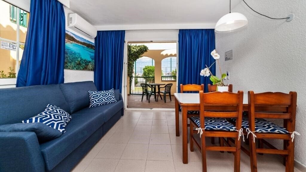 Панорама Globales Binimar Apts апартаменты