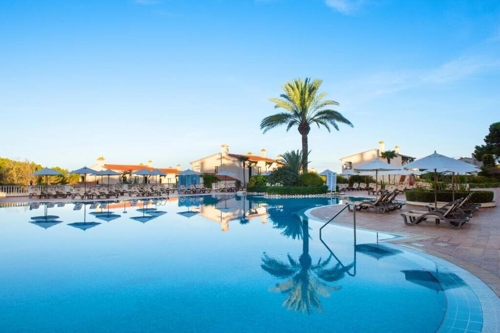 Панорама Valentin Son Bou 4*