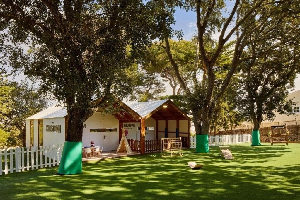 Апартаменти Melia Cala Galdana 5*