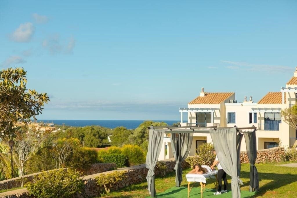 Вид Primasud Suites Apts апартаменты