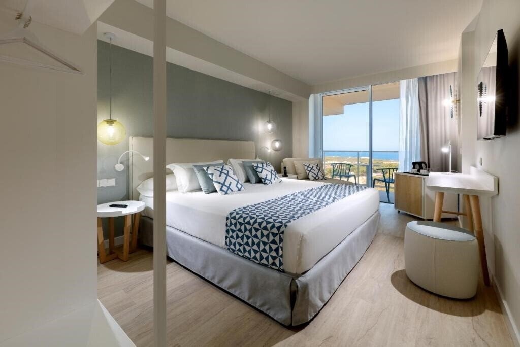 Зображення Palladium Menorca 4*