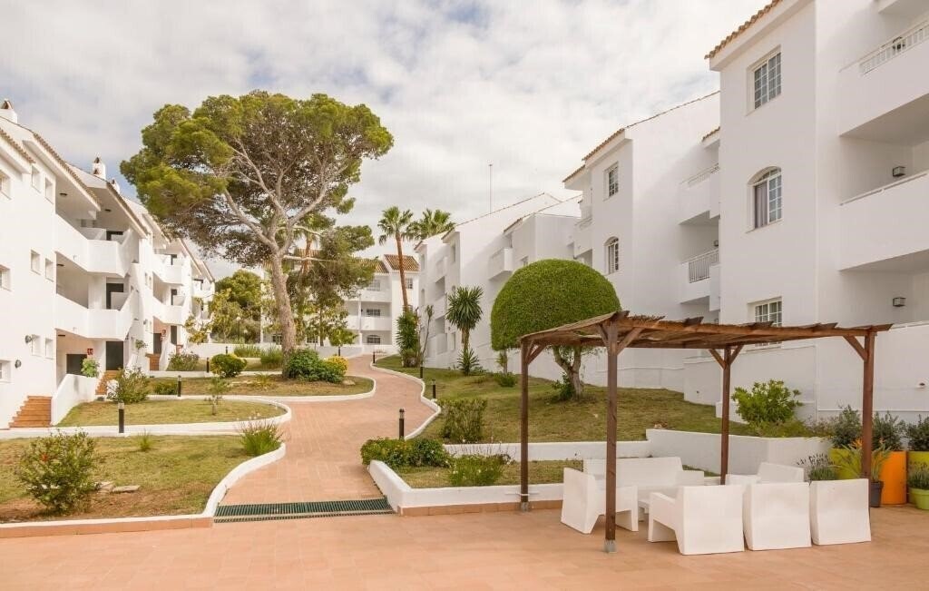 Территория Ilunion Menorca (ex. Confortel Menorca) 3*