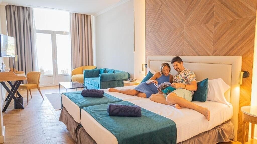 Фотография Port Mahon 4*